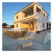 Beach house La Marina