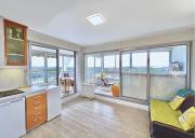 Sol-y-days Fleurie 2, vue panoramique résidence avec piscine