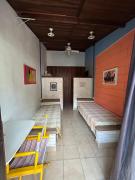 Casa com piscina no Guarujá