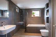 Spacious 4BR Victorian Property w Outdoor Terrace Spacious 4BR Victorian Property w Outdoor Terrace