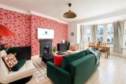 Amazing Flat-2Bedrooms-Parking-By FabAccommodation