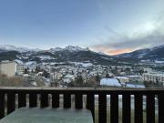 Charmant T2 à Barcelonnette avec balcon et parking - FR-1-804-43