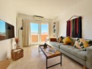 Sunny & modern beach apartment