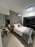 Studio em prédio novo e moderno - Moema