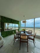 Paraíso Beach - Terramaris - Apartamento frente mar, pé na areia, próximo ao Beach Park