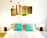 New Large 4 Bedroom & 3 Bathroom Flat near Angel Station in Zone 1 London for Max 13 Guests