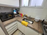 Apto no Guarujá com Varanda Gourmet próximo à praia da Enseada