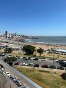 Bolivar y Guemes Frente Al Mar