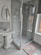 Bridge Hotel Apartments