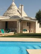Trullo Amato with exclusive pool