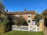 Country cottage close to the sea