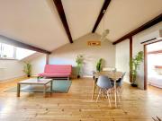 BnGo I Le Spacieux I 9 personnes, Climatisation, Parking gratuit, 3 chambres, 6 lits, Gare PartDieu, Centre de Lyon