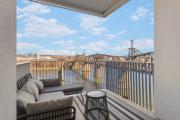 Luxury Riverview Condo with Patio Walk to Broadway