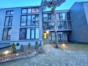 Sunny apartment, 5min to the sea. Parking. Self check in.