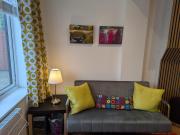 Cozy En-Suite Room with Free Parking Included