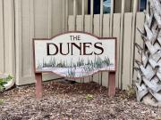 Updated 2 bedroom Beach Bungalow - Walk to the beach