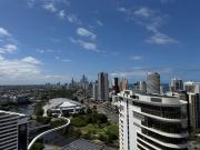 Lamour Ocean View Apartment II in Casino Broadbeach - free parking-195cm