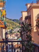 NewRetroApartment Self Check - in & Netflix