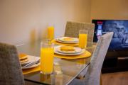 Modern Spacious 2 Bed Apartment Wolverhampton with Free Secure Parking