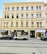 Retro style in centrum Prague Andel