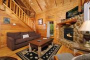 1 bedroom log cabin with hot tub, pool table, great location!