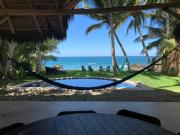 Casa Mar Beachfront Jungle Villa in Palapa Ganesh