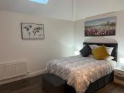 Beautiful Studio apartment in Beaufort Village on Local Link Bus Route