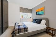 Modern Renovated Apt, Heart of Shoreditch, London!