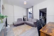 4-bed house in Kettering for groups and long stays 4-bed house in Kettering for groups and long stays