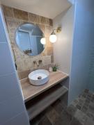 2 rooms very well located in LIsle-sur-la-Sorgue