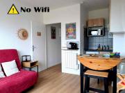 Studio plage, vue mer et dragon, garage pour moto