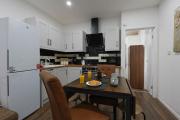 Stylish Apartment In City Centre - Walk Everywhere