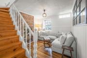 Stylish 3 Bedroom Townhouse - Hobart CBD