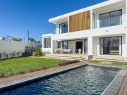 Villa Asahi , Steps from Mont Choisy Beach & Golf