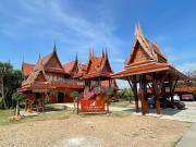 Ruen Singhanat Cafe & Resort