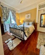 Centrally Located Garden Cottage