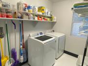 Modern Lakefront Paradise