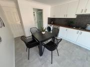 Top Raymond Terrace