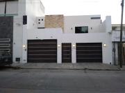 Casa Grande Céntrico cerca del Malecón