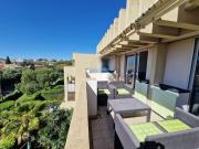 Cozy 1 Br with a seaview, AC, Pool and Parking