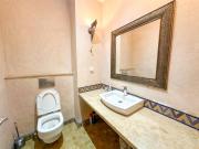 Art Villa Golf & Heated Pool