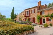 Family house for rent in Roussillon Villa Solandra