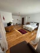 Camera Stejar - CĂTUN