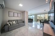 Com garagem e vista mar em Itapema SP8184