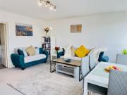 Prime Central Location by London Eye - Direct View - Entire Flat for 3 Adults & 1 Child