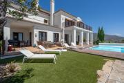 Luxury Modern 5BR Villa - Infinity pool & Panoramic sea views