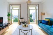 Gorgeous flat w. balcony in iconic pedestrian st
