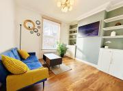 Stylish Kennington apartment near tube with King Bed and garden