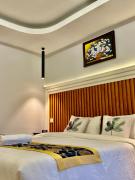Top Phnom Penh