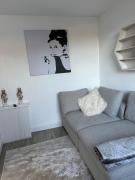 3 Bedroom Southsea Home - Ideal for working in Portsmouth 3 Bedroom Southsea Home - Ideal for working in Portsmouth